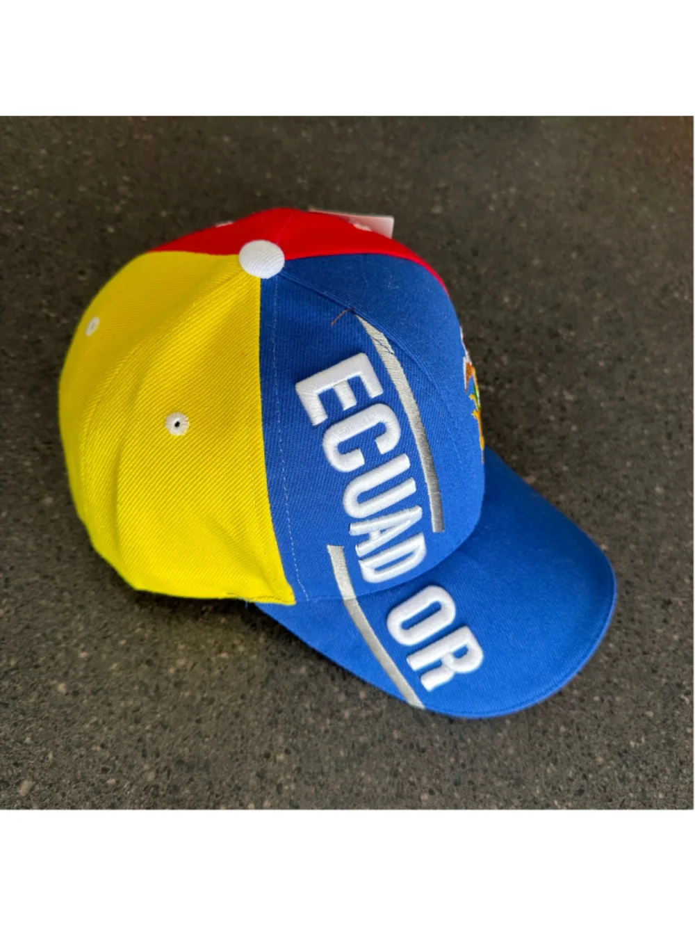 Ecuador Tricolor
Embroidered Baseball
Flag Shield Cap New Cup
World 2026 - Picture 3 of 10